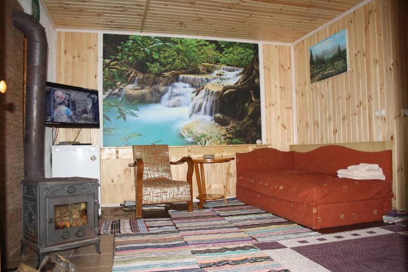 One-Bedroom House image 2