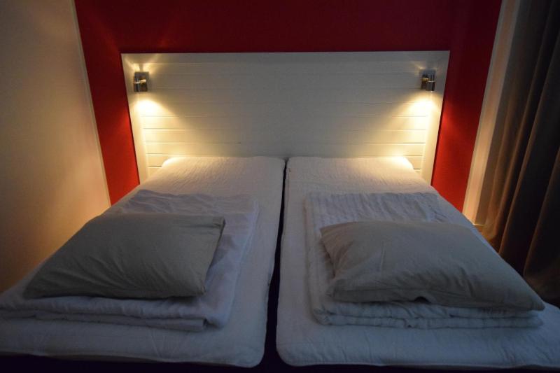 Double Room with Shared Bathroom image 3