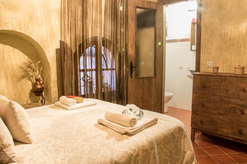 Double Room with Private Bathroom image 4