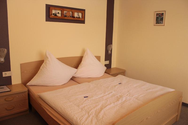 Standard Double Room image 1
