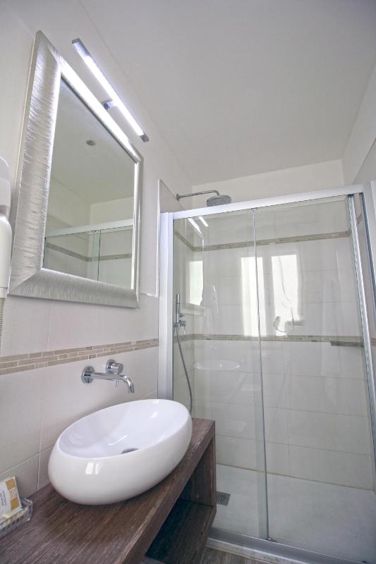 Double or Twin Room with Sea View image 2