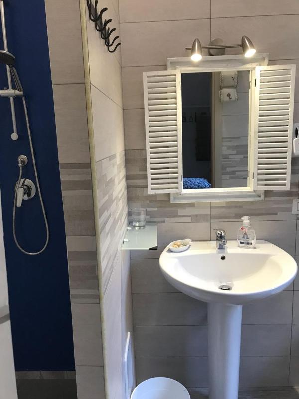 Double Room with Private Bathroom image 3