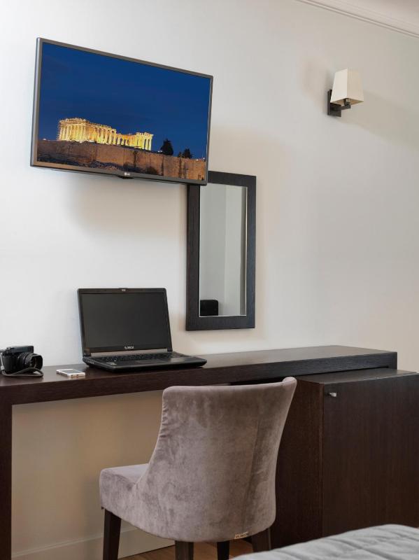 Standard Double or Twin Room image 3
