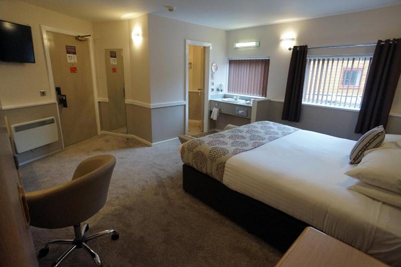 Standard Deluxe Room image 2