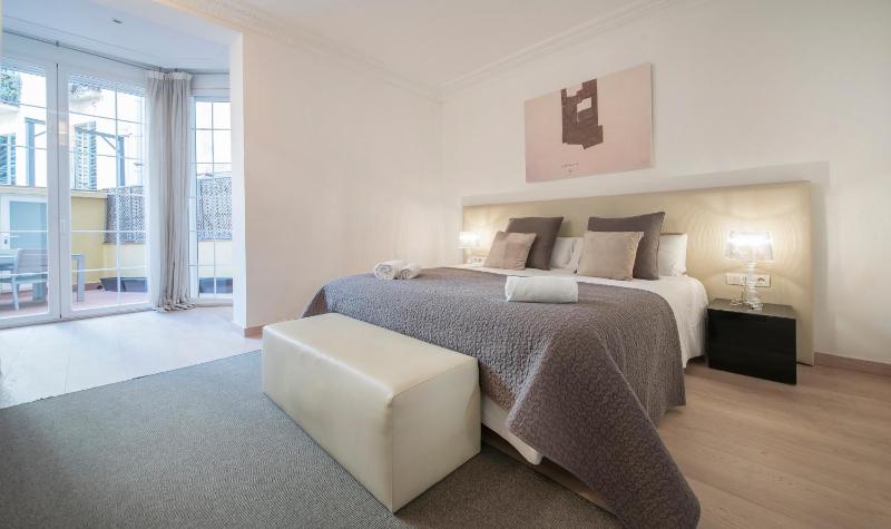 You Stylish Diagonal Apartments - image 13