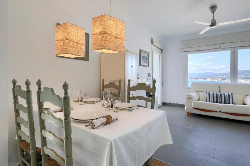 Apartament Platja Palangrers - image 20