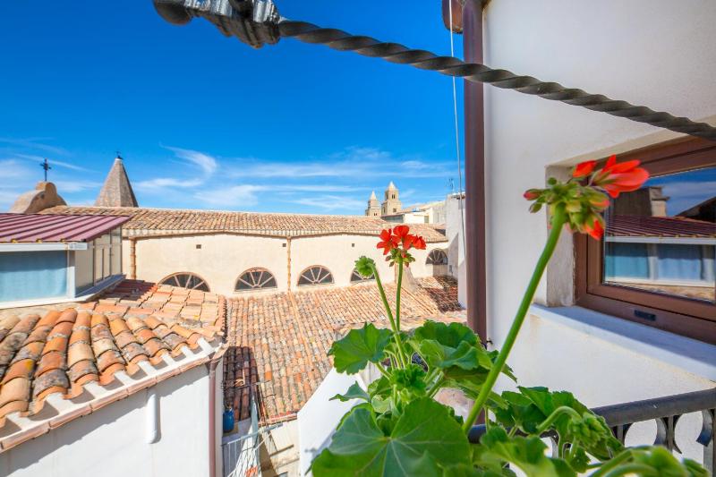 Cefalu in Blu - image 9