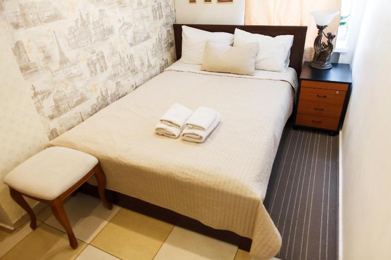 Economy Double Room image 3