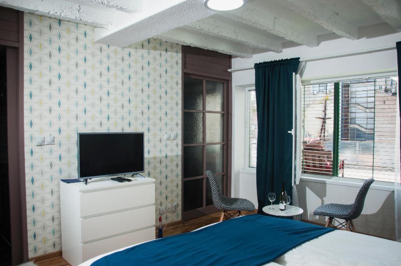 Apartment Atelje Downtown - image 8