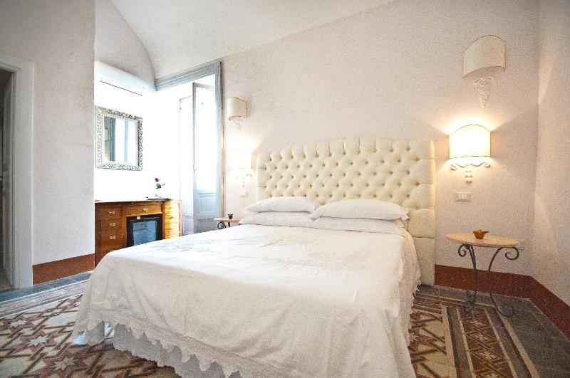 Sveva rooms - image 8