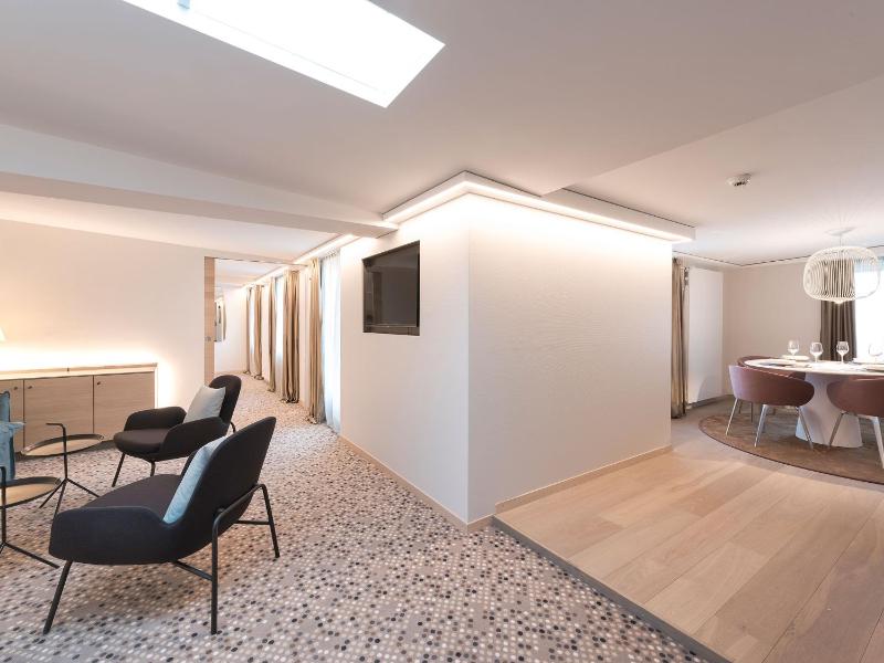 Suite with Balcony image 2