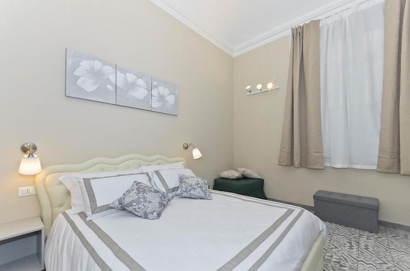 Standard Triple Room image 3