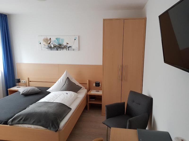 Double Room with Terrace image 2