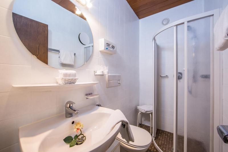 Single Room image 1
