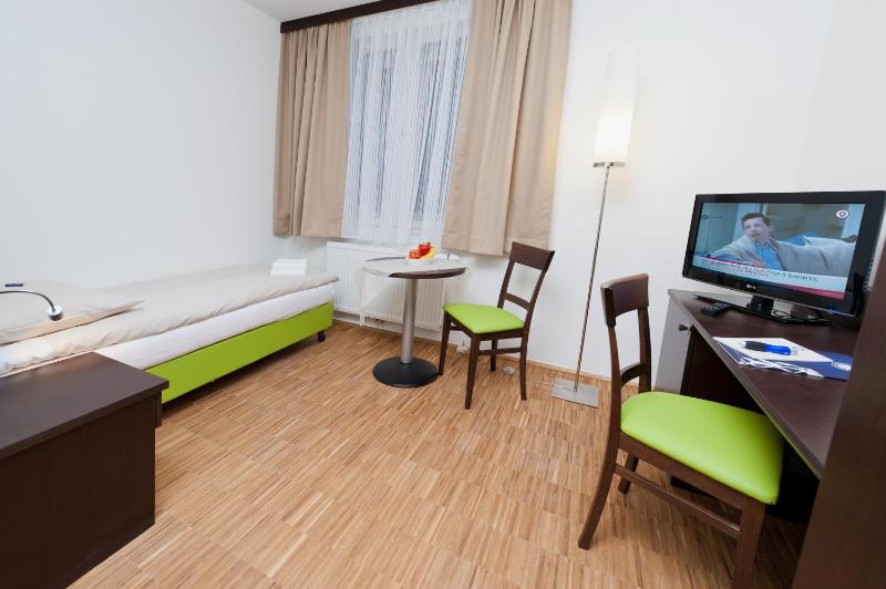 Single Room image 1