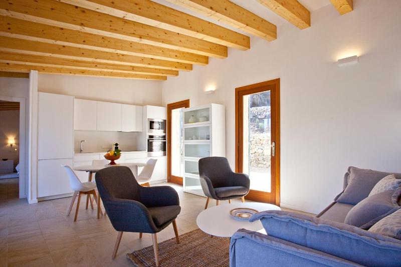 Two-Bedroom Villa image 3