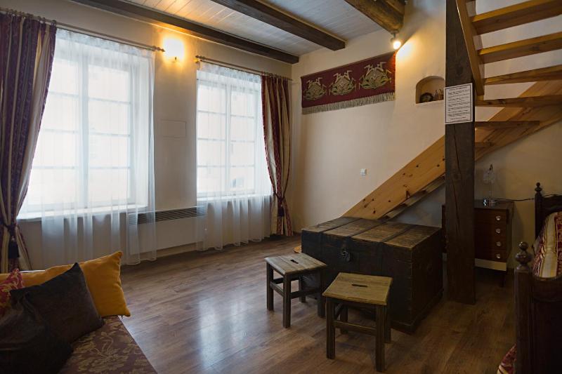 Superior Triple Room image 3