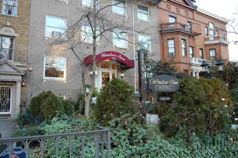 Windsor Inn Hotel - image 8
