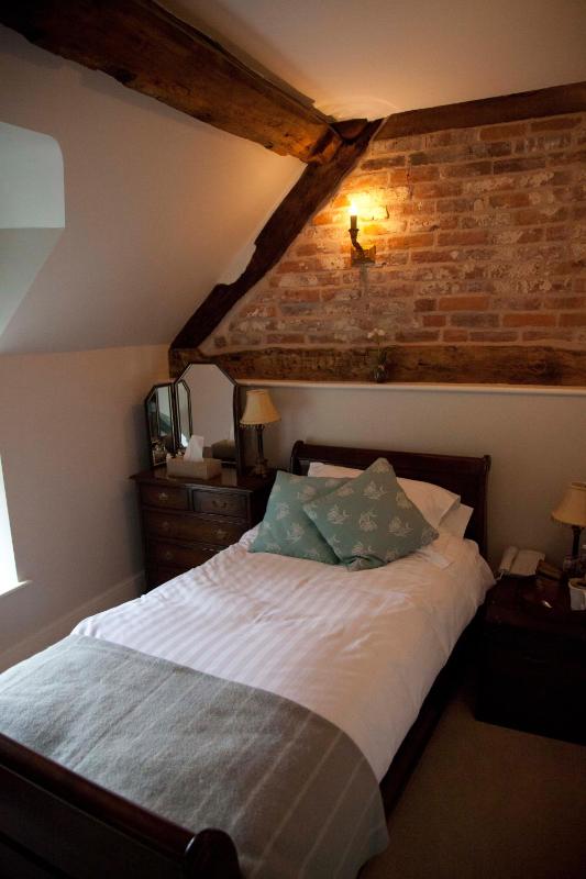 Standard Single Room image 1