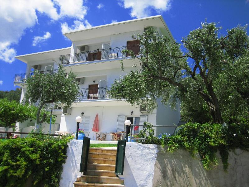 Mare Blu - image 26