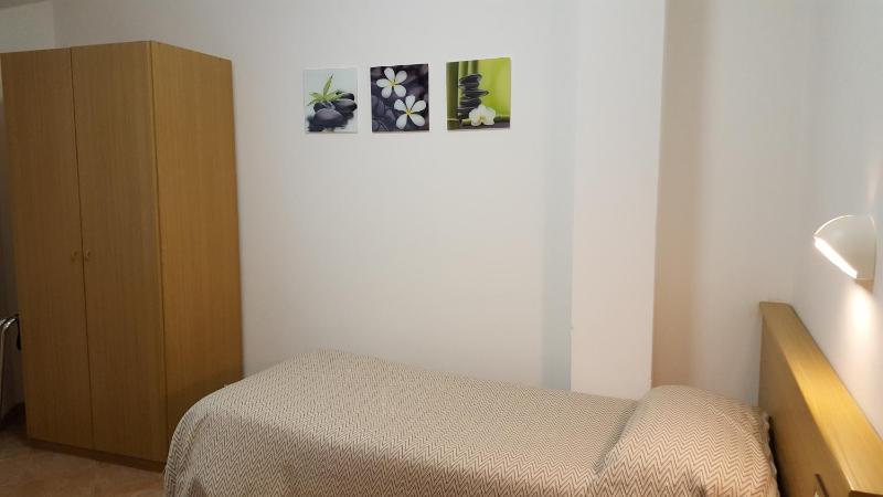 Budget Single Room image 1