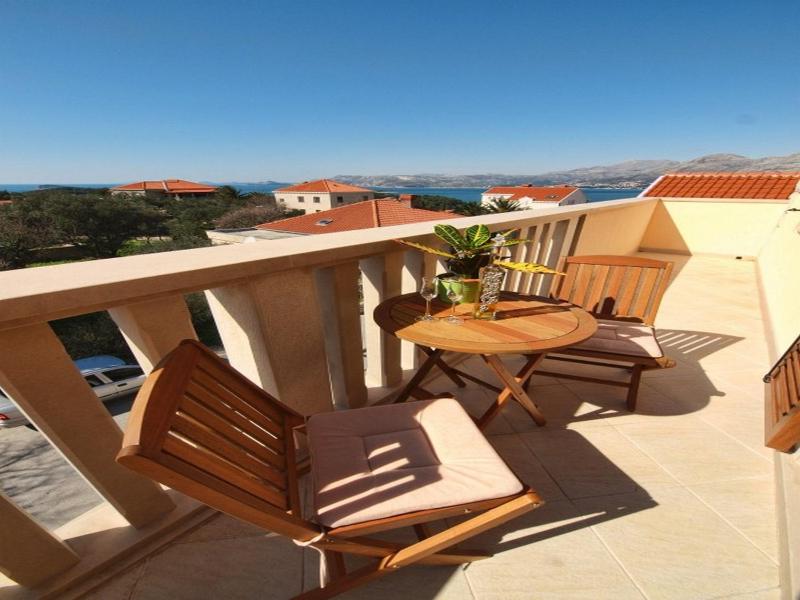 Two Bedroom Apartment with Balcony and Sea View image 2