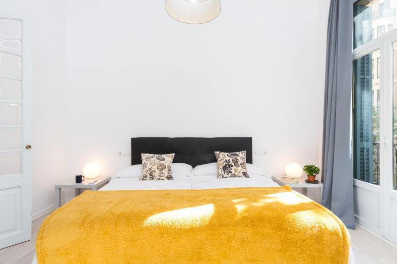 Two bedrooms apartment with Terrace image 4