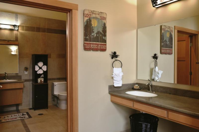 Superior Cabin Suite image 3