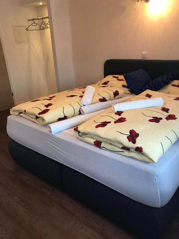Budget Double Room image 4