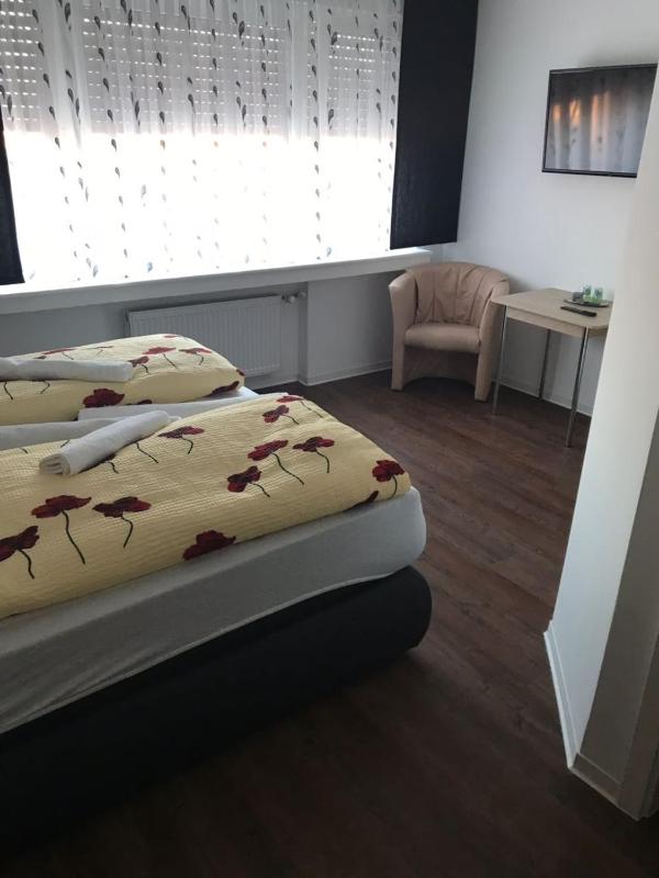 Budget Double Room image 2
