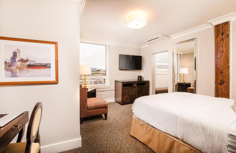 Standard Queen Room image 2