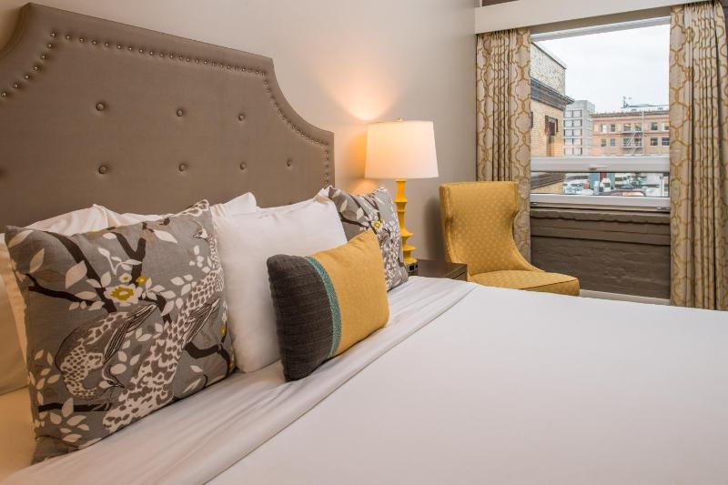 The Mark Spencer Hotel - image 1