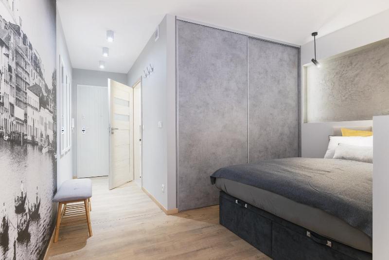 Venezia Apartment - image 19