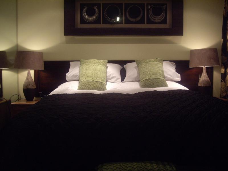 Leckhampton Suite image 3
