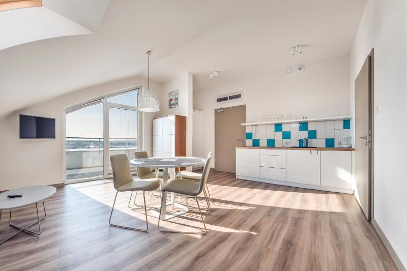 One-Bedroom Apartment - Lotnicza 1I image 4