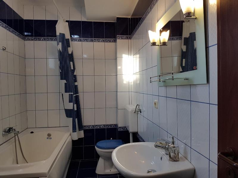 One-Bedroom Apartment image 3