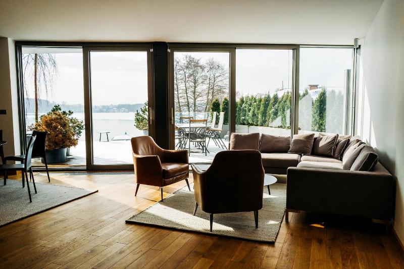 Superior Apartment image 2