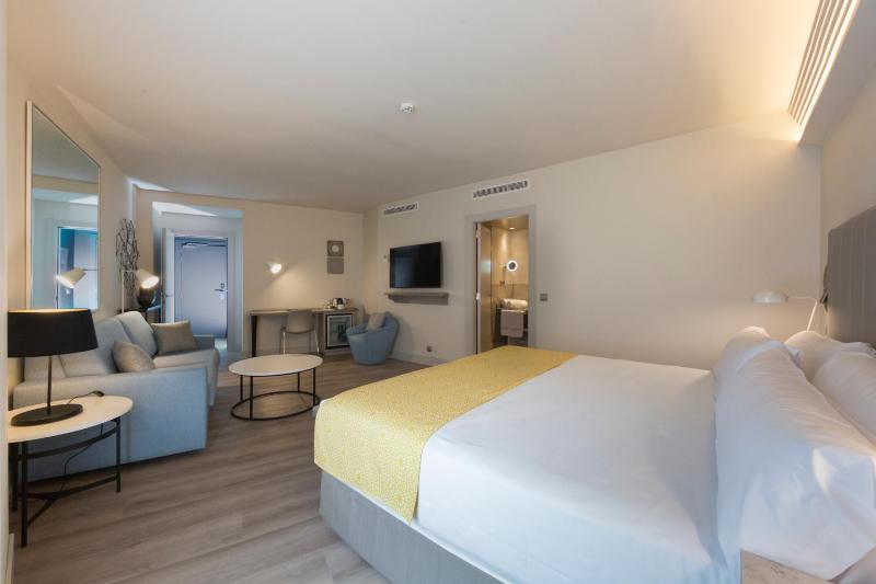 Junior Suite image 3