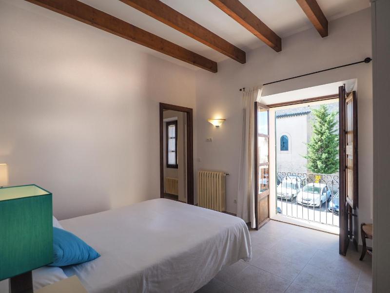 Double Room image 2