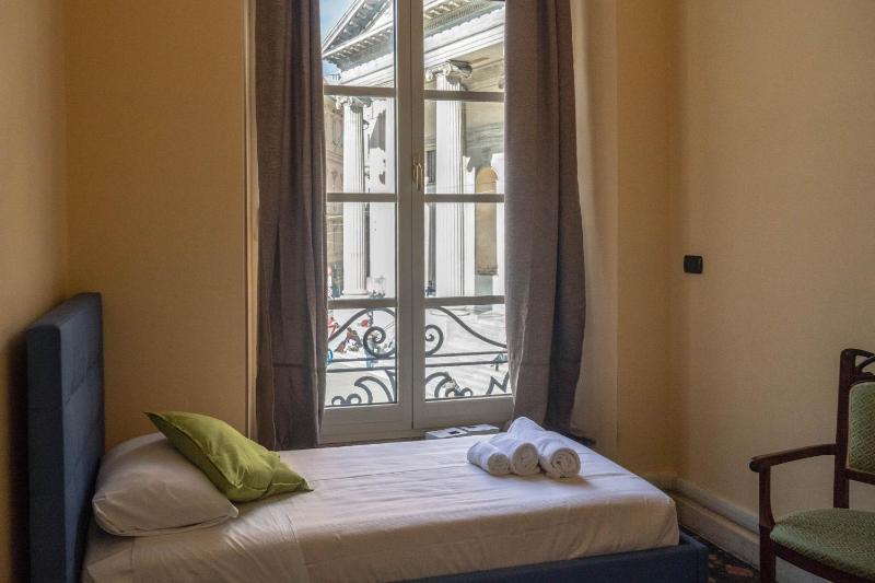 Apartment image 4