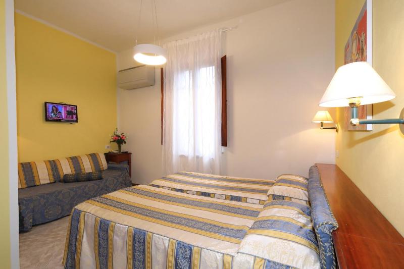 Triple Room image 4