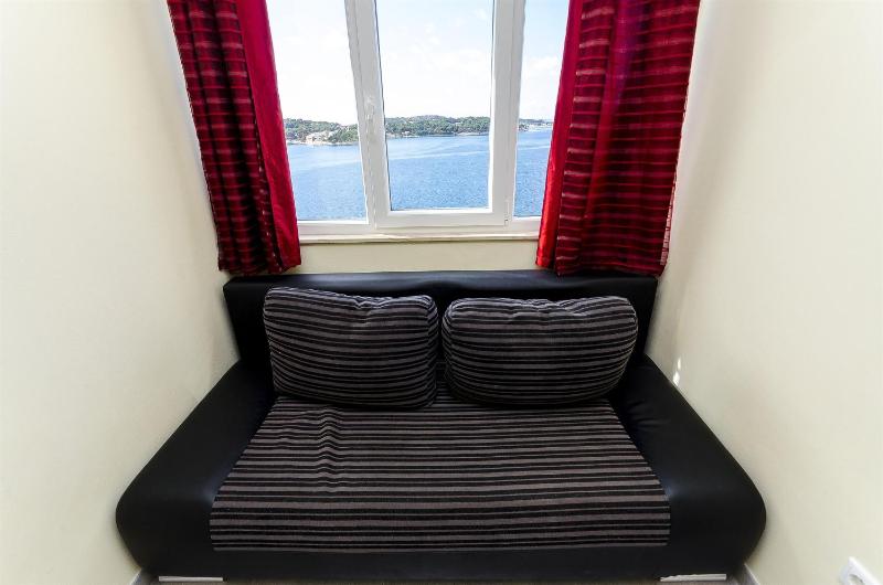 One-Bedroom Apartment with Balcony image 3