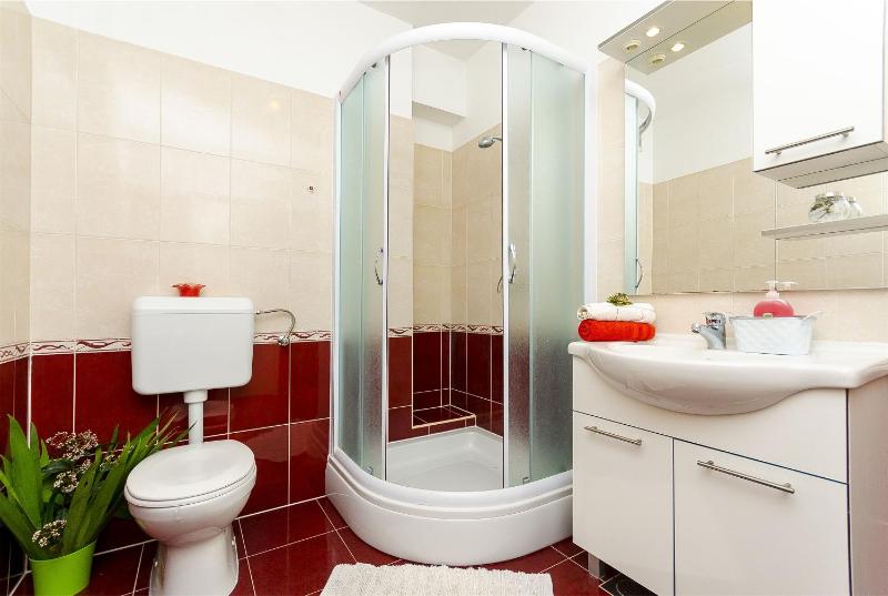 One-Bedroom Apartment with Balcony image 2
