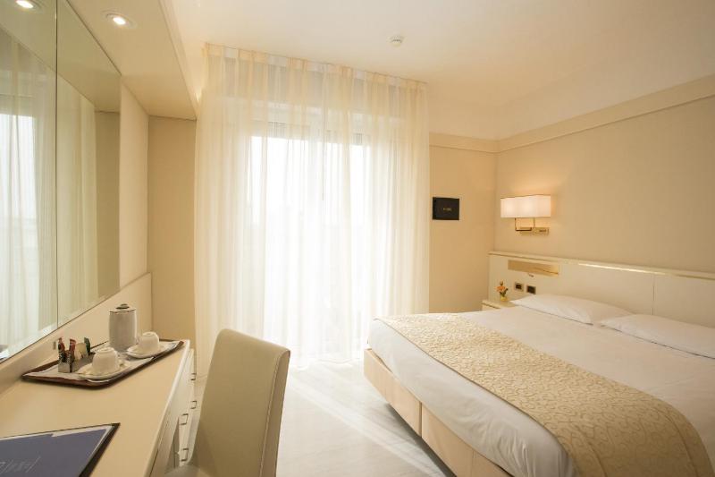 Hotel Bristol - image 32