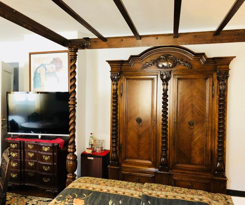 Quadruple Room image 4