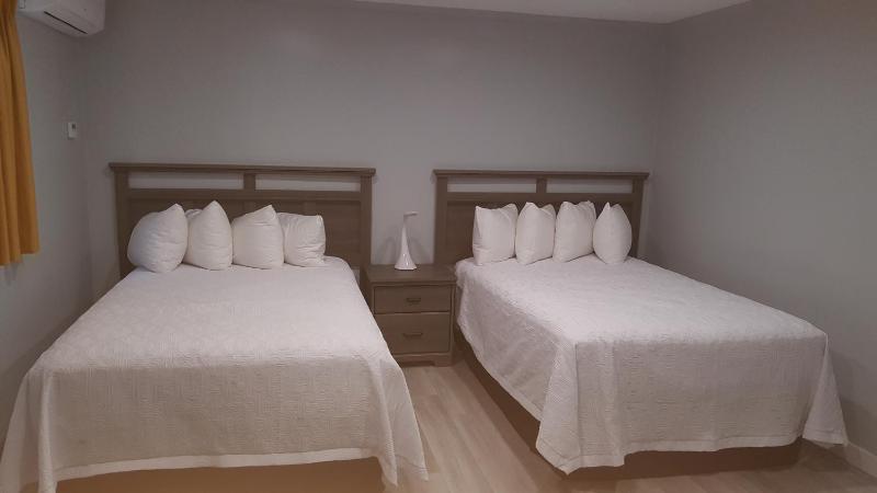 Suite with Two Double Beds - Non-Smoking image 4