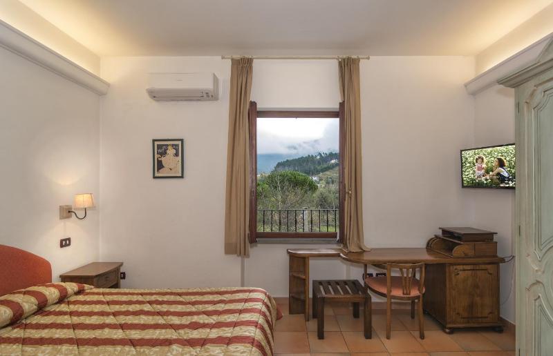 Single Room image 2