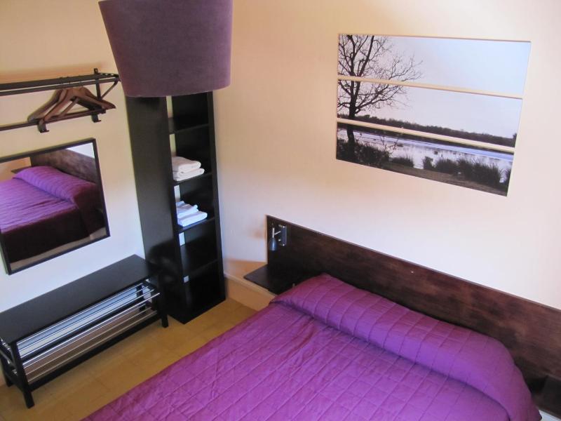 Double Room with Shared Bathroom image 2