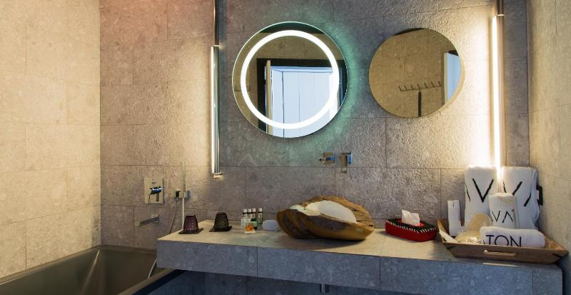 Pure Guestroom with Sea View image 3