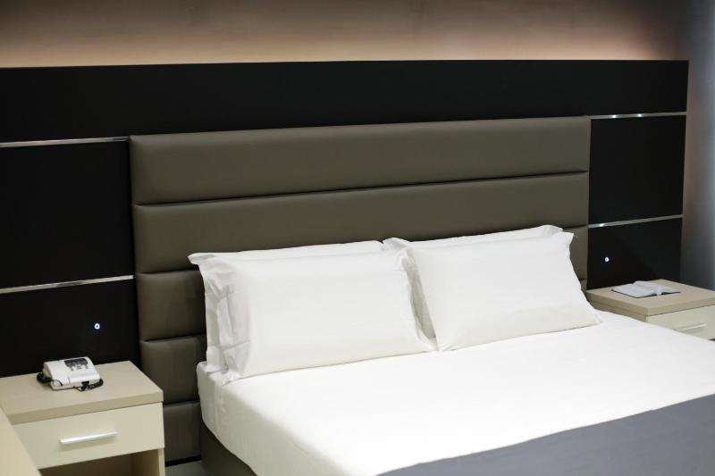 Superior Double or Twin Room image 3